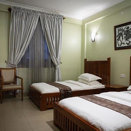 Summit Lodge Marombosa Luaran gambar