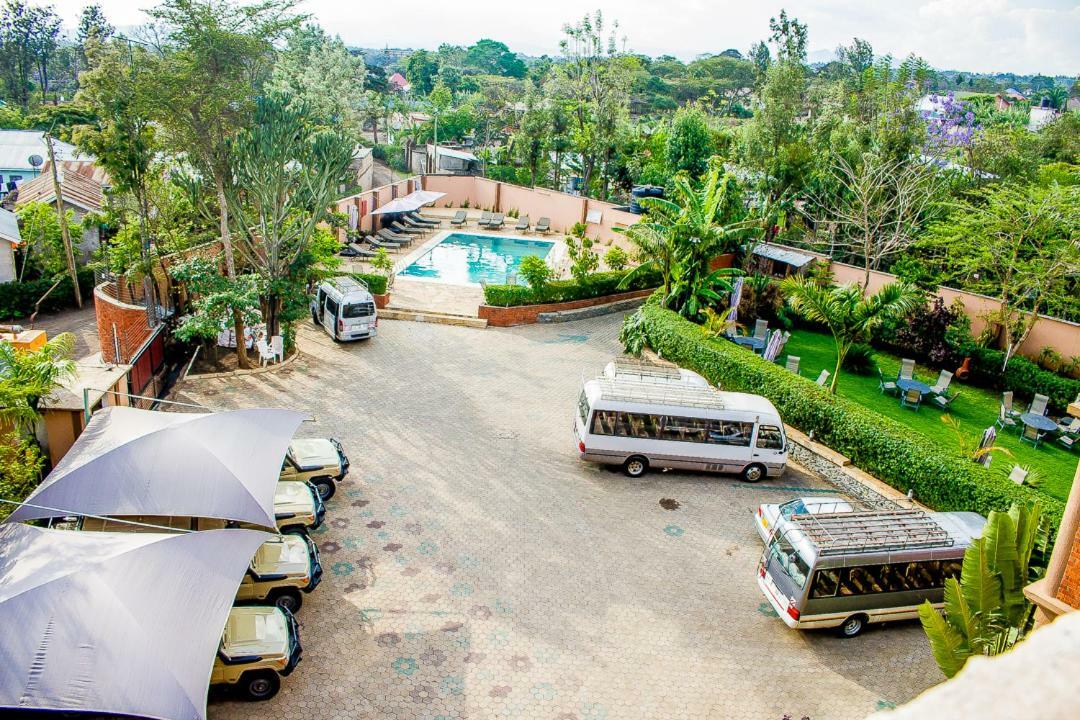 Summit Lodge Marombosa Luaran gambar